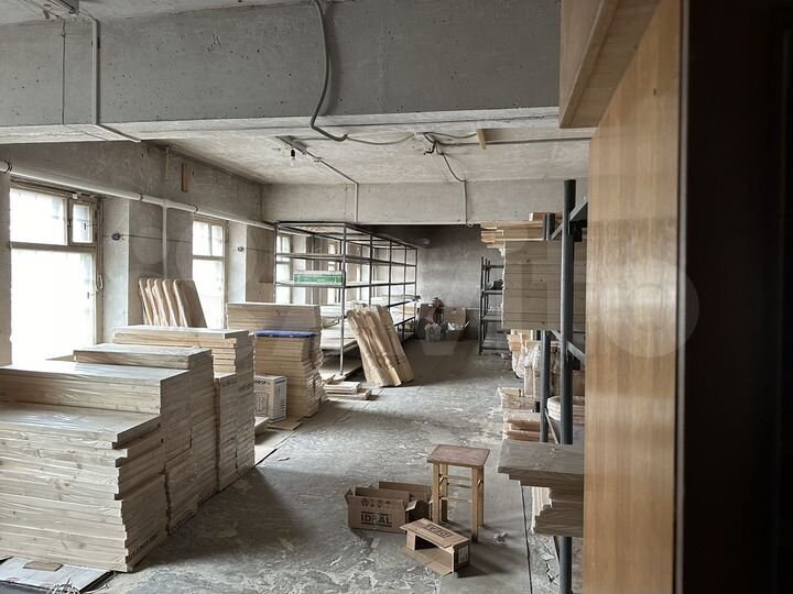 Свободного назначения, 670 м²