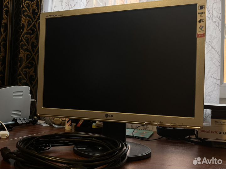 Монитор lg flatron w1942s