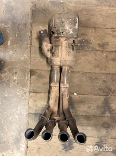 Родной выхлоп на Yamaha uzf-r6 06 год