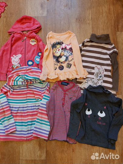 Кофты для девочки пакетом р-р 104