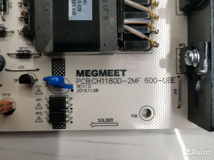 Блок питания CH1180D-2MF 600-UBE