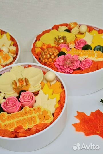 Сухофруктовые и шоколадные букеты