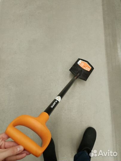 Лопата fiskars