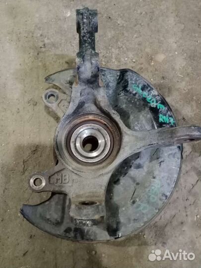 Ступица передняя правая Honda Stream rn7