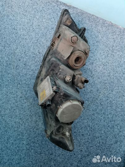 Фара правая ксенон Хонда аккорд 7 рестайл