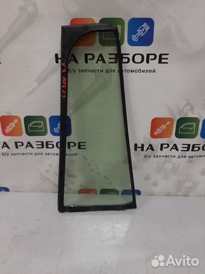 Форточка двери задняя левая Toyota Land Cruiser