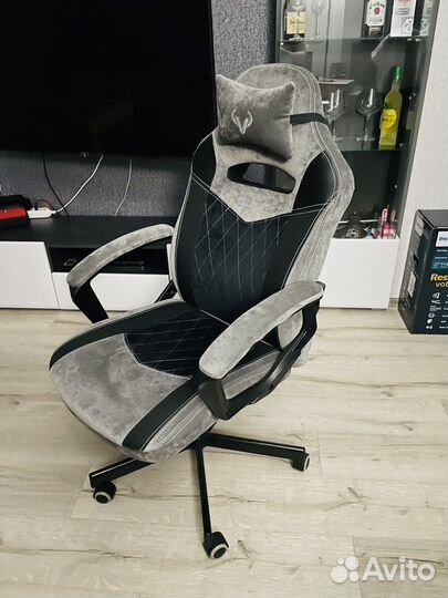 Компьютерное кресло Zombie Viking 6 Knight