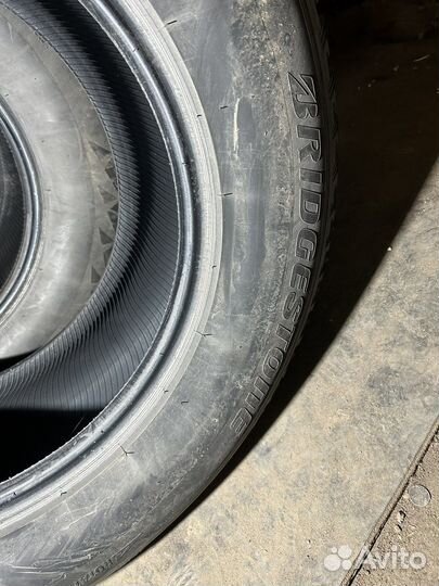 Bridgestone Blizzak DM-V1 275/65 R17