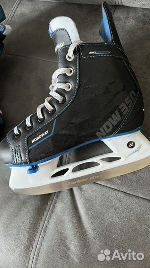 Коньки хоккейные