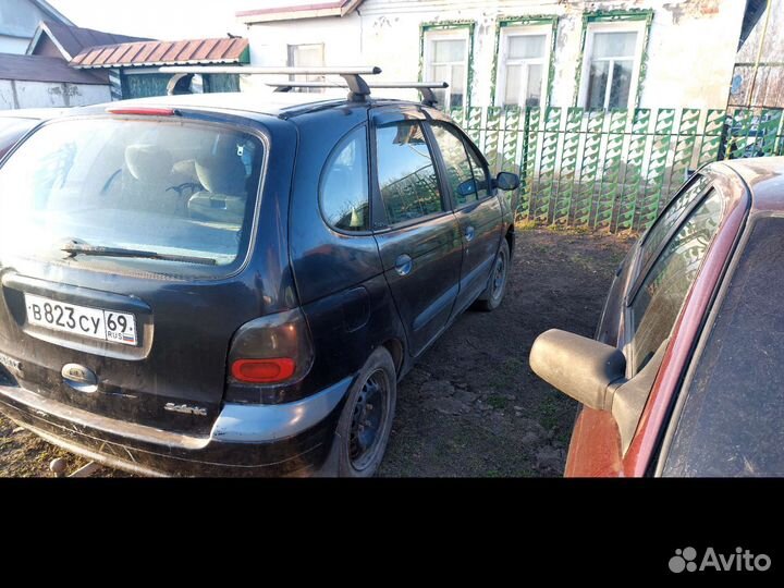 Рено Сценик 1 частями