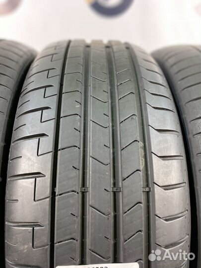 Pirelli P Zero PZ4 235/50 R19 100Y