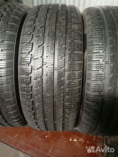 Kumho WinterCraft KW27 215/55 R17 98V