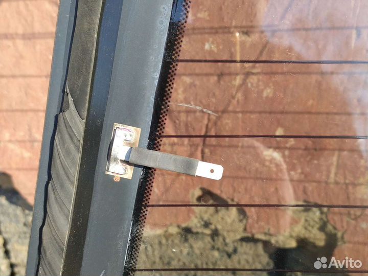 Заднее стекло citroen c4 седан