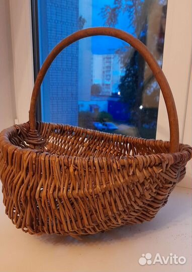 Корзина плетеная