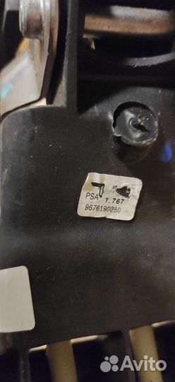 Кулиса с тросиками для Peugeot 208