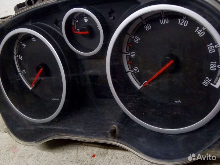 Приборная панель Опель Корса