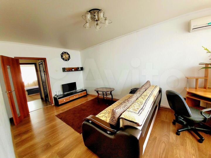 2-к. квартира, 58 м², 8/10 эт.