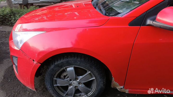 Крыло переднее левое Chevrolet Cruze 2014 1.6л