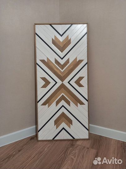 Настенное панно из дерева