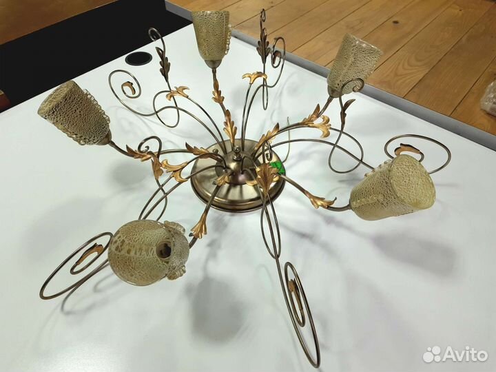 Итальянская люстра новая с муранским стеклом