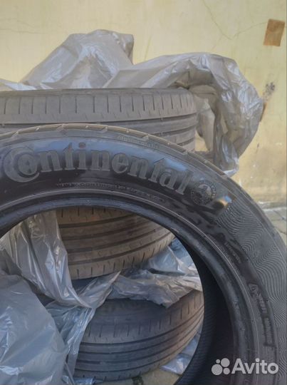 Continental ContiPremiumContact 5 215/55 R17 94W