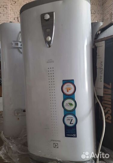 Бойлер водонагреватель Electrolux 50л