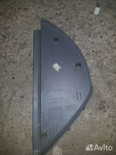 Заглушка торпеды правая t5