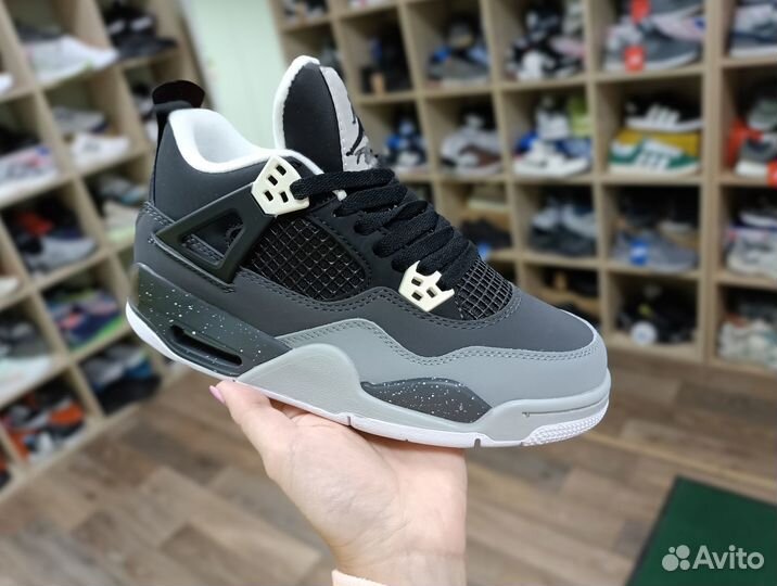 Кроссовки кожаные Nike Air Jordan retro 4