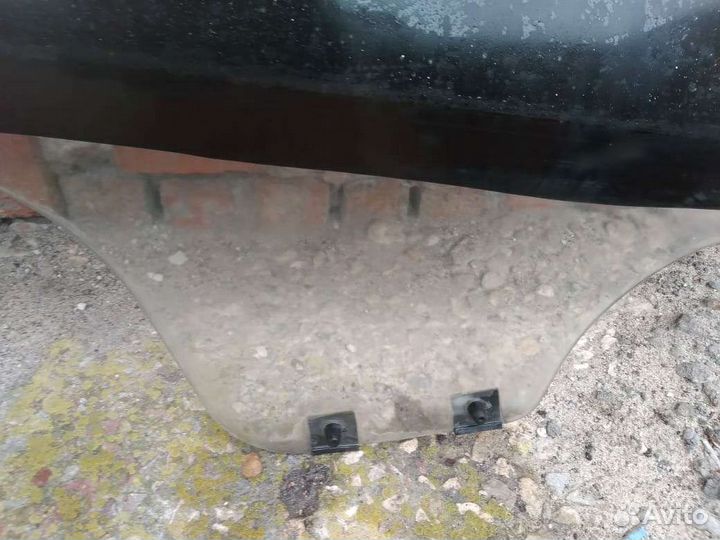 Стекло задней правой двери Renault Logan 1