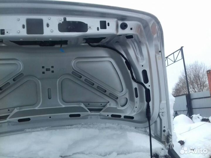 Крышка багажника mercedes w220 серебристая 220 s