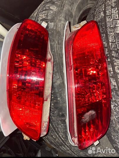 Фонарь задний левый в бампер venza 2013