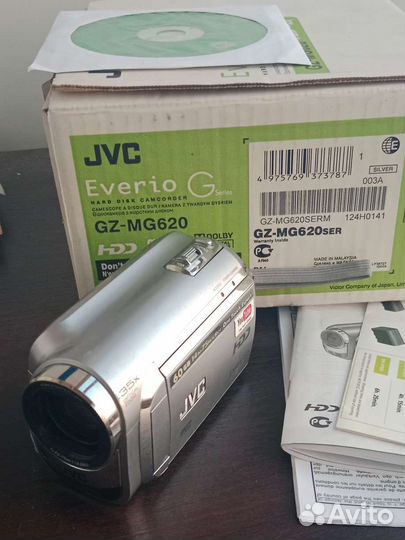 Цифровая видеокамера JVC