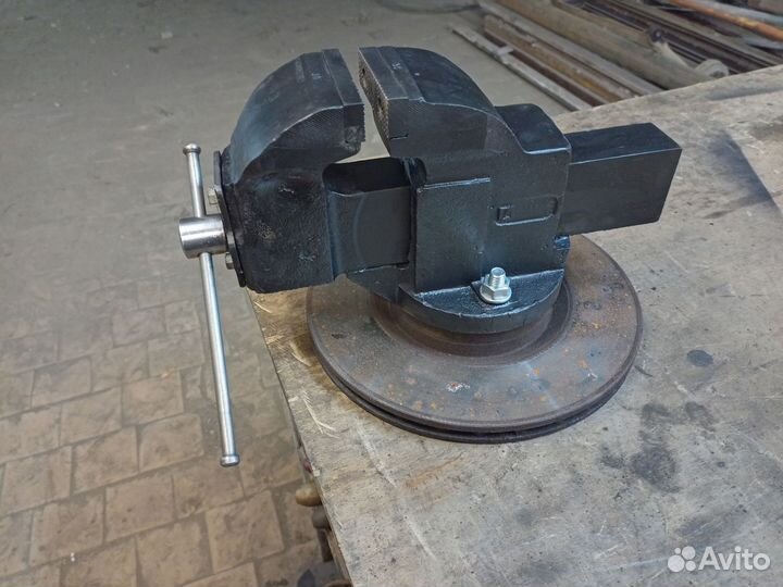 Тиски средние СССР