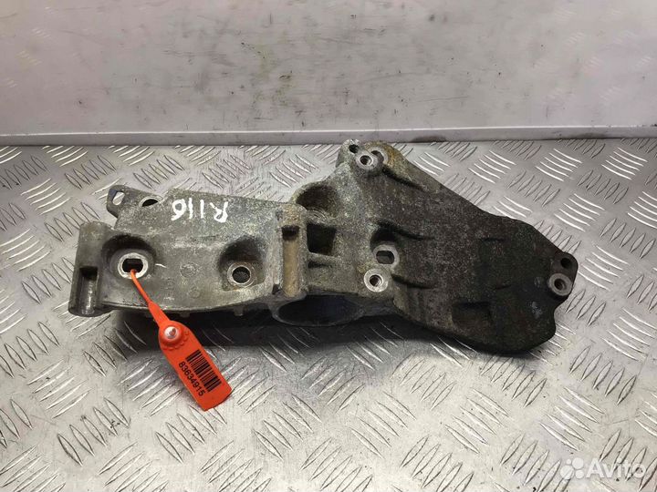 Кронштейн генератора Renault Clio 8200669494 K9K770