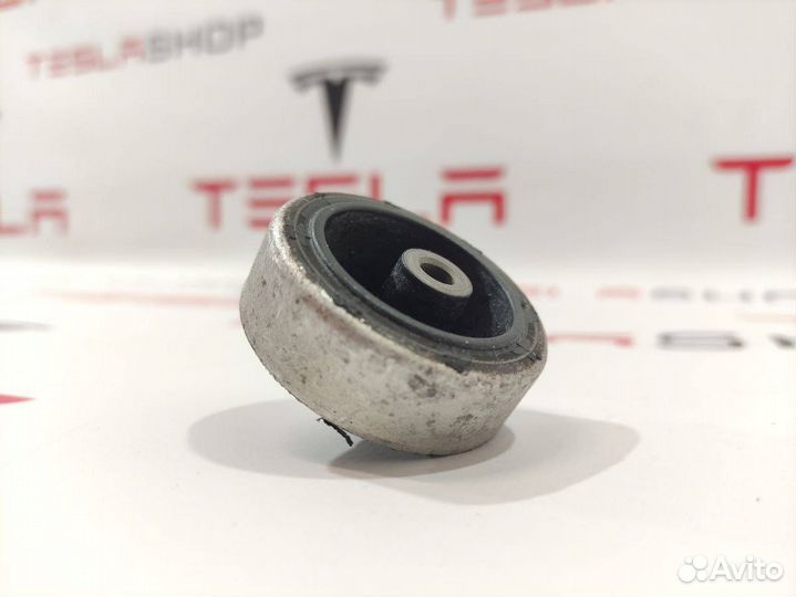 Сайлентблок кронштейна компрессора кондиционера