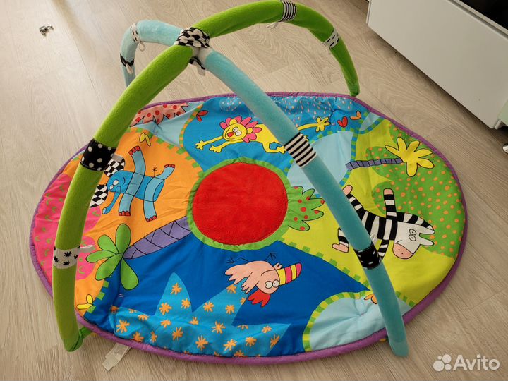 Развивающий коврик для малышей