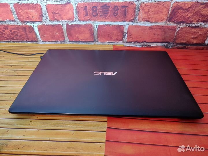 Asus X553MA - 4 Ядра \ 4 Озу \ 500 HDD