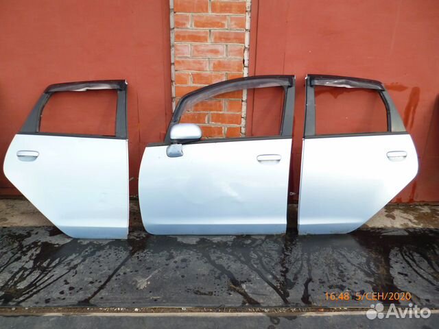 Митсубиси colt z 25 z 30 Двери