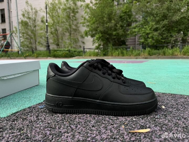 Nike Air Force 1 black