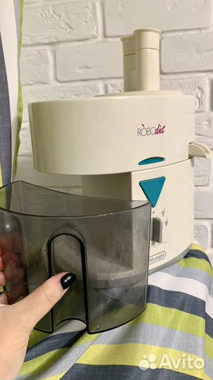 Соковыжималка Delonghi KC 400