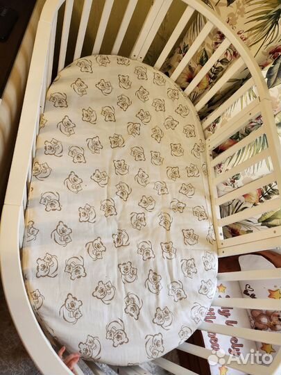 Детская кроватка трансформер с маятником