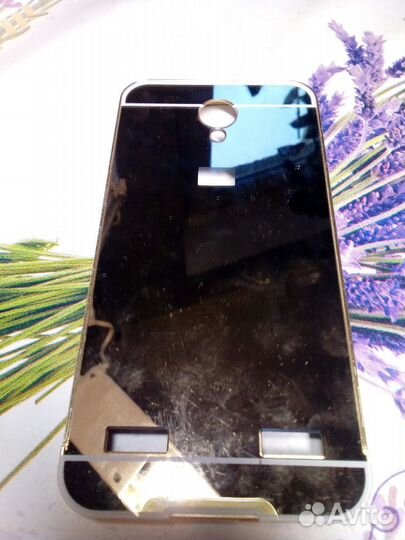 Чехлы для телефонов