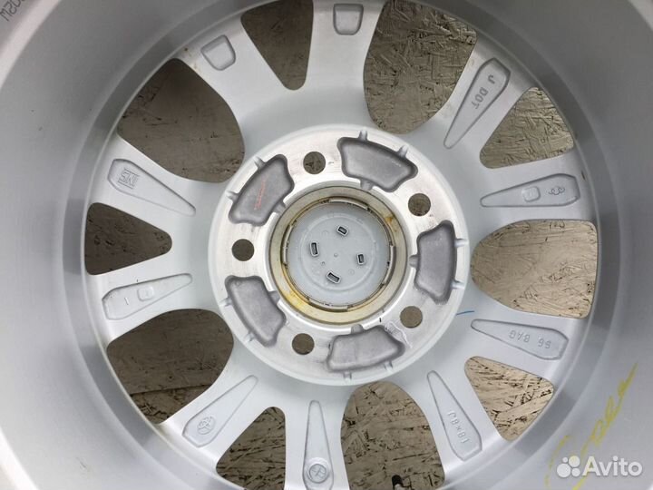 Новые, зимние колеса Toyota LandCruiser 200 R18