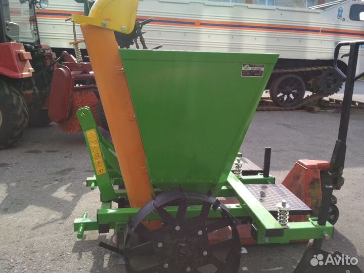 Картофелесажалка Bomet S239, 2024