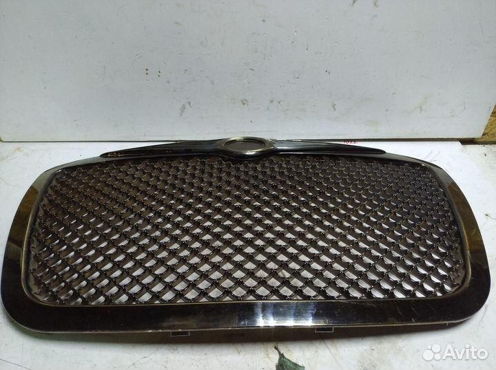 Решётка радиатора chrysler 300C 2004-2011