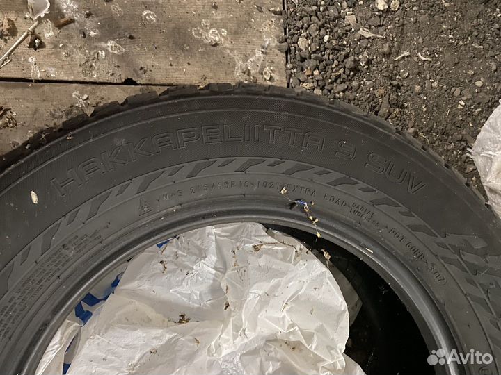 Nokian Tyres Hakkapeliitta 9 SUV 215/65 R16