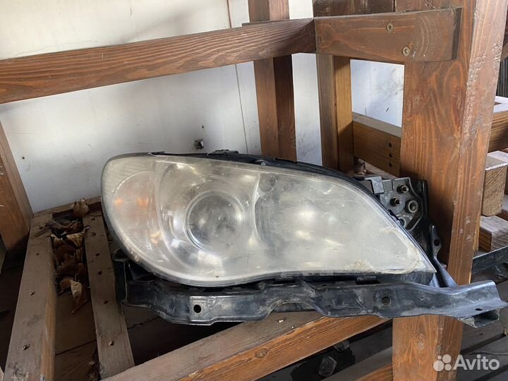 Фара правая Subaru Impreza