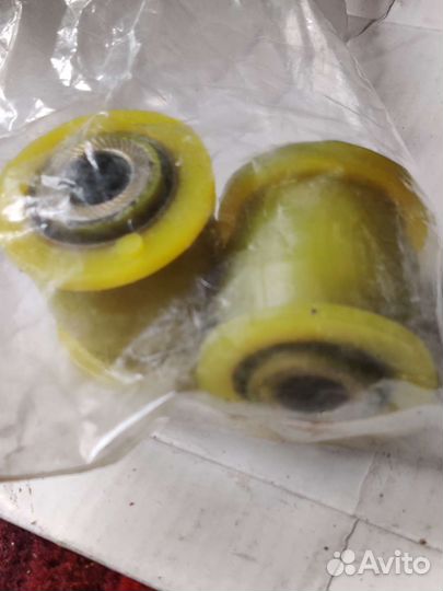 Полиуретановый сайлентблок рычага RR. Тойота