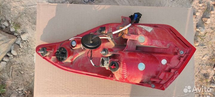 Задний левый фонарь Ситроен С4 седан 2013