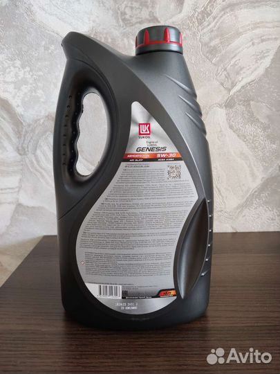 Моторное масло Lukoil Genesis Armortech 5W30 4л hk